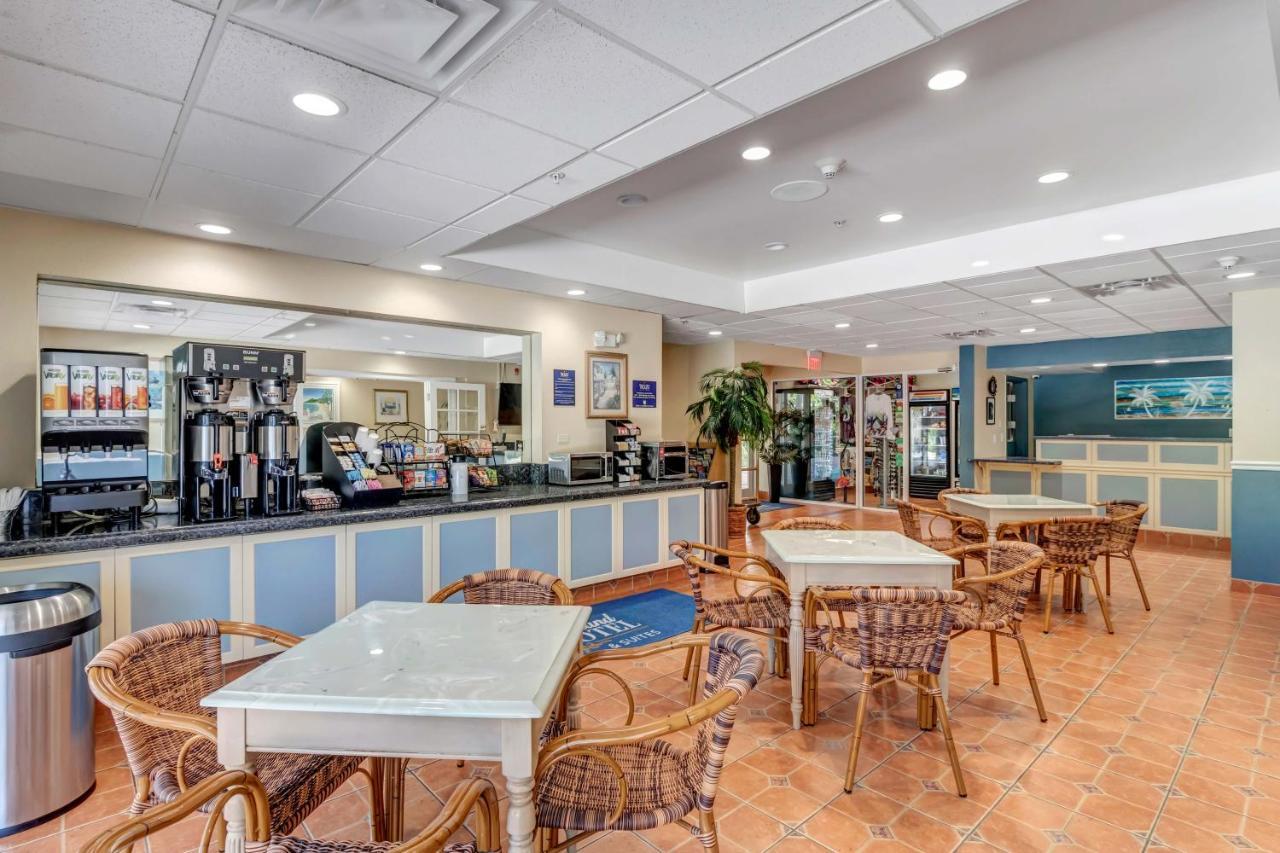Hutchinson Island Hotel